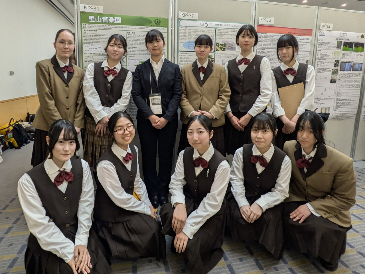 ポスター発表卒業生と